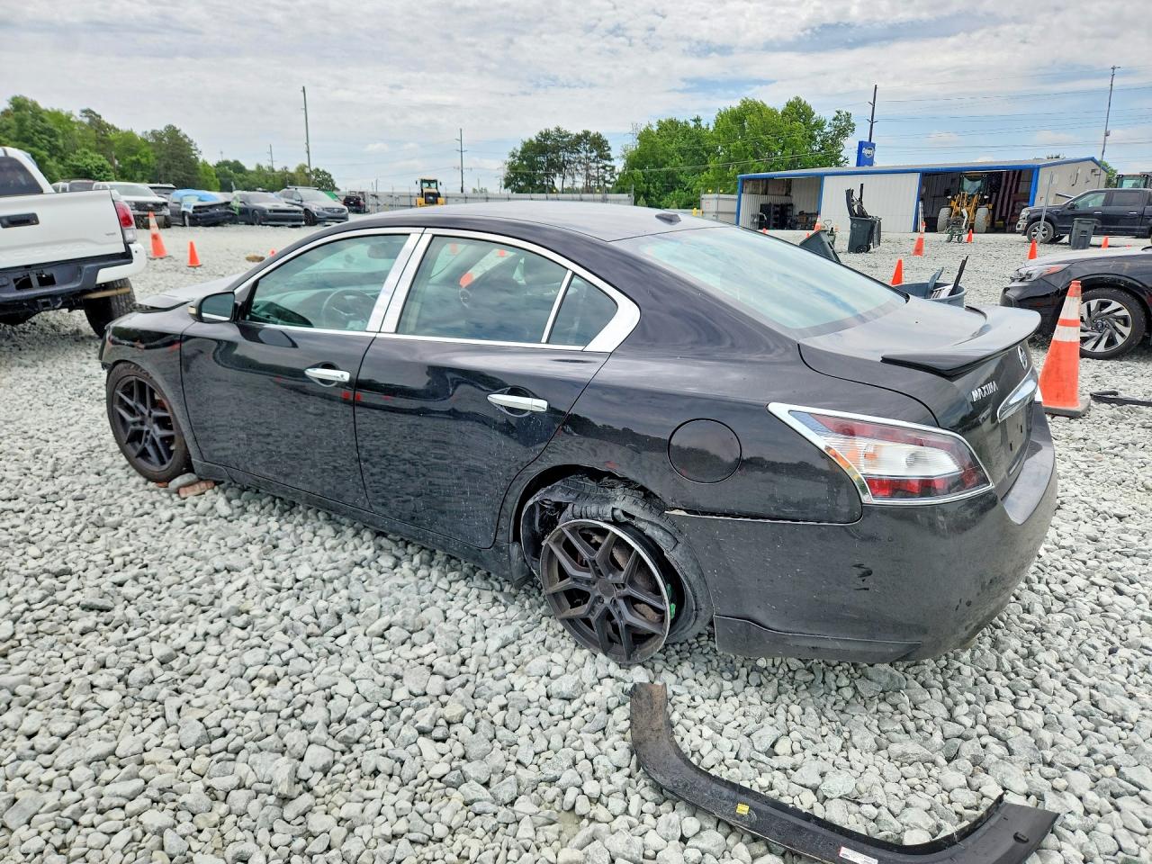 2012 NISSAN MAXIMA