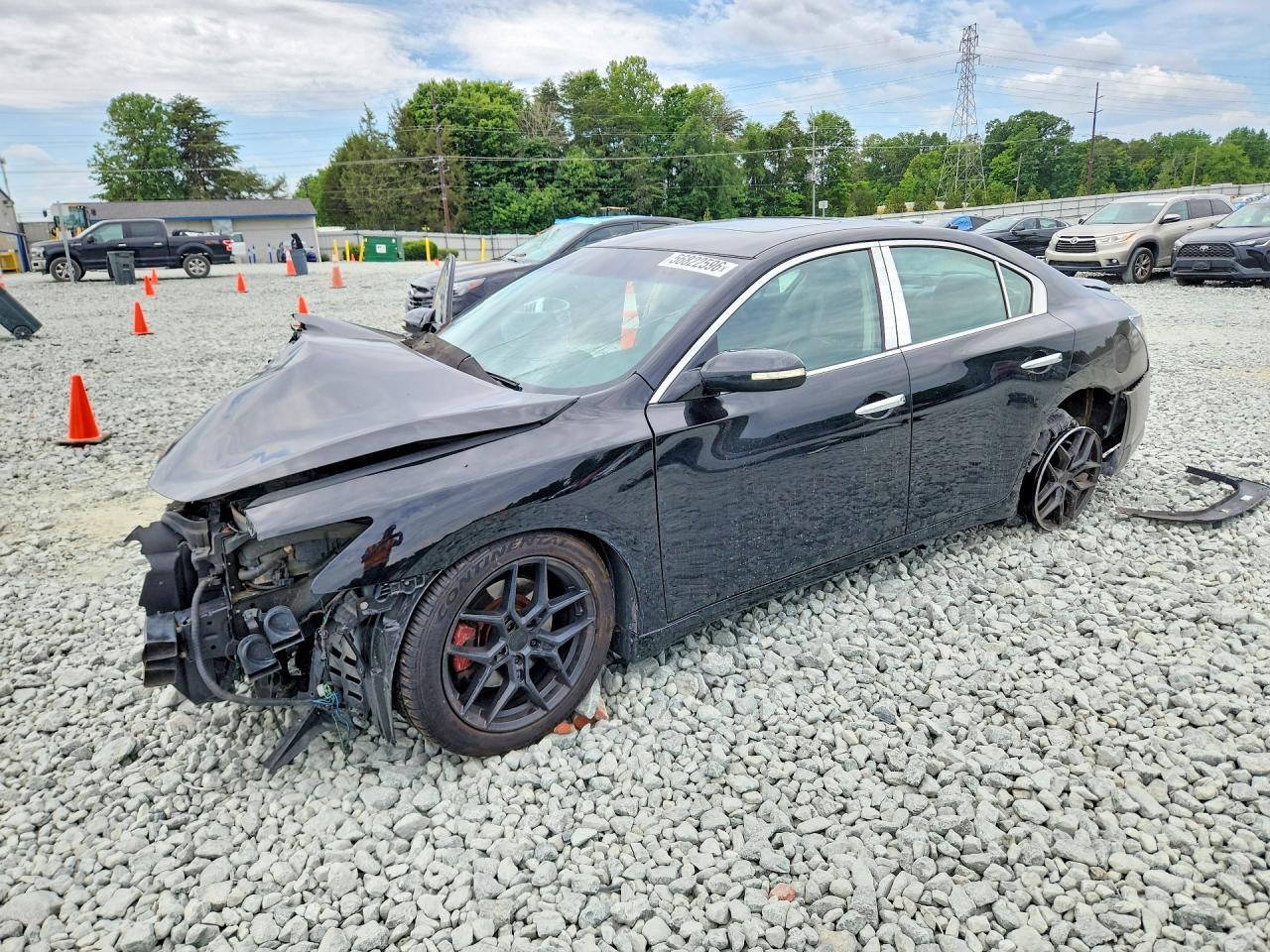 2012 NISSAN MAXIMA
