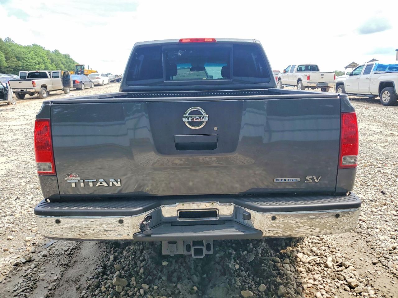 2012 NISSAN TITAN