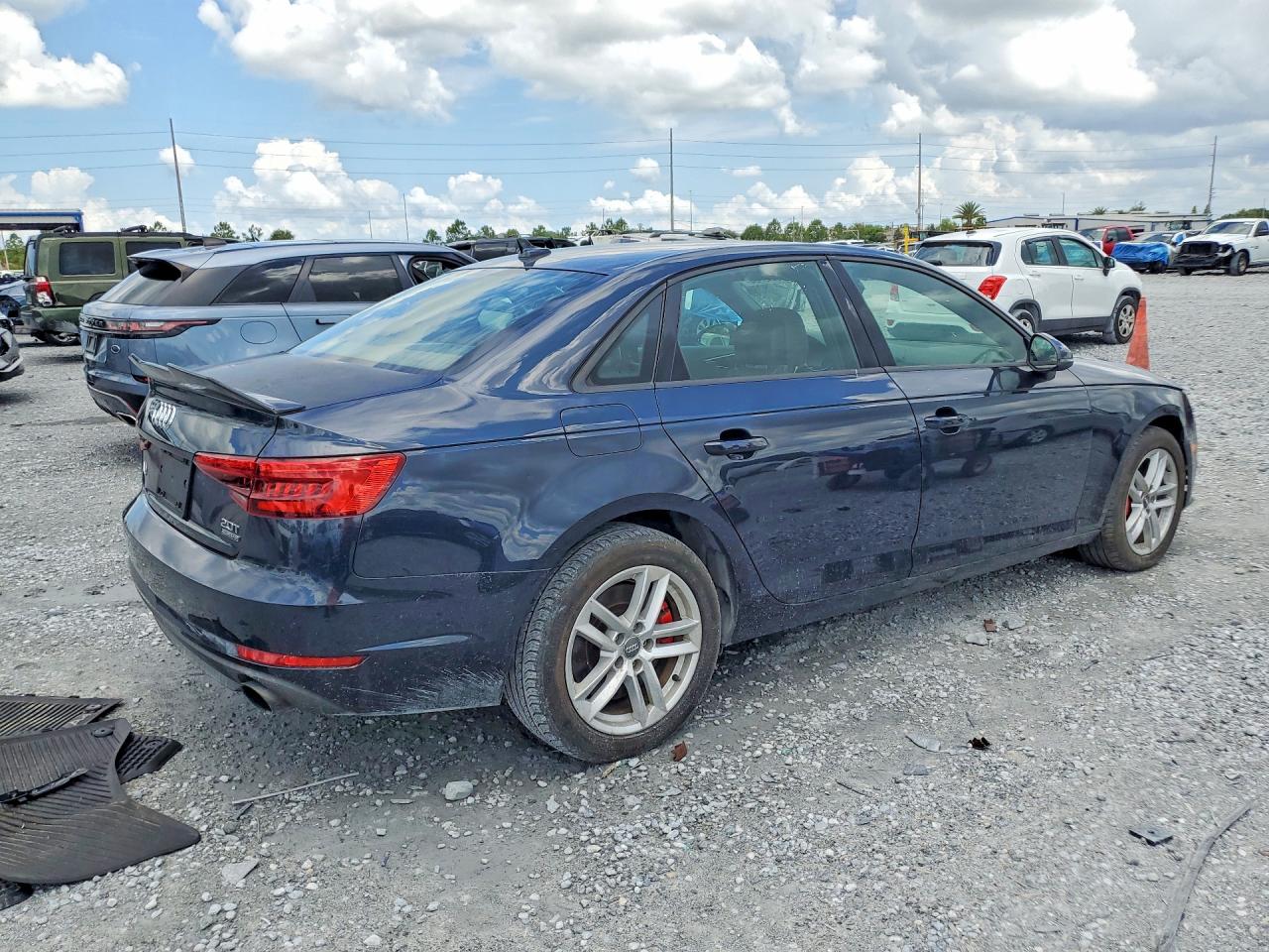2017 AUDI A4