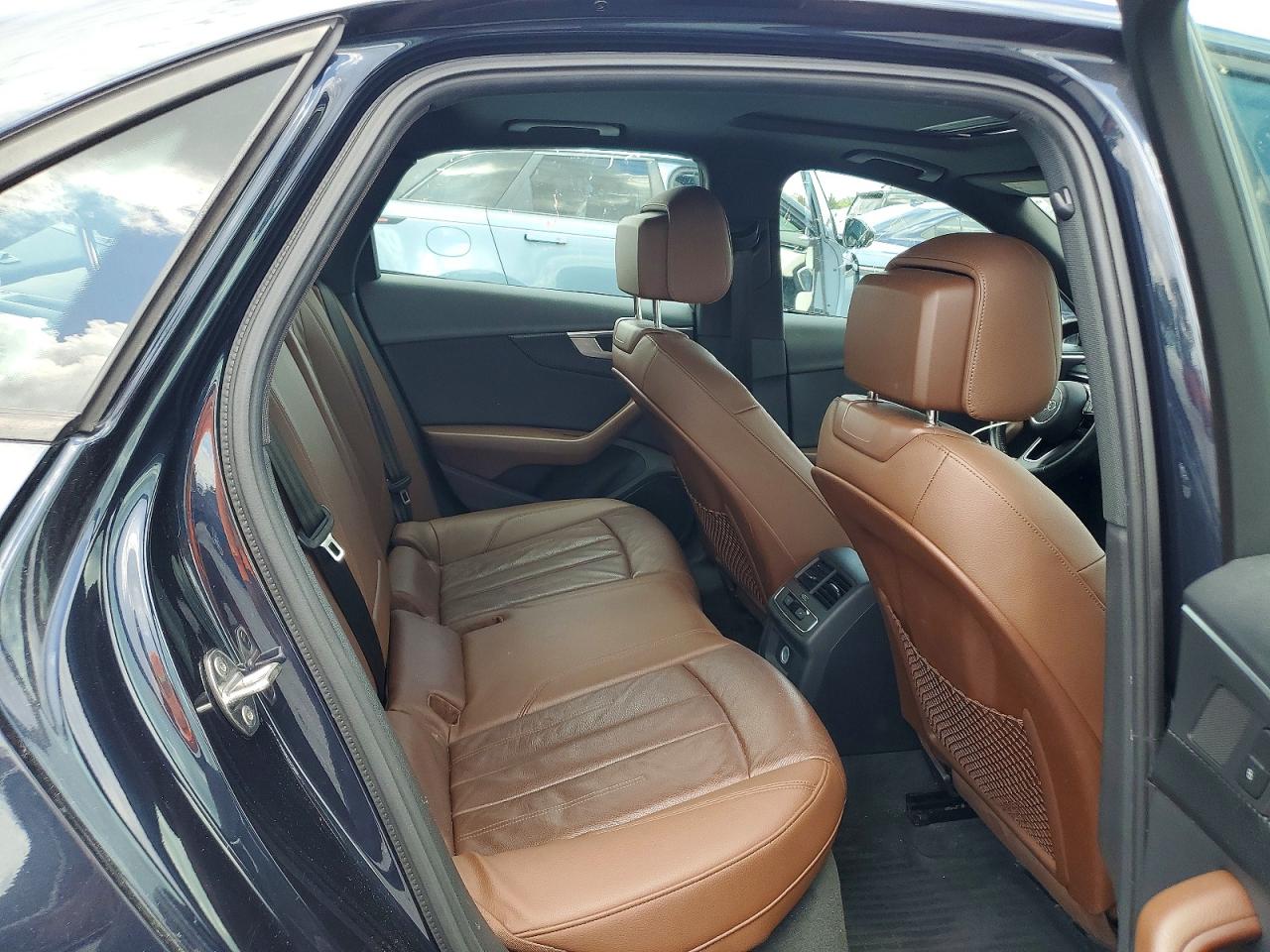 2017 AUDI A4