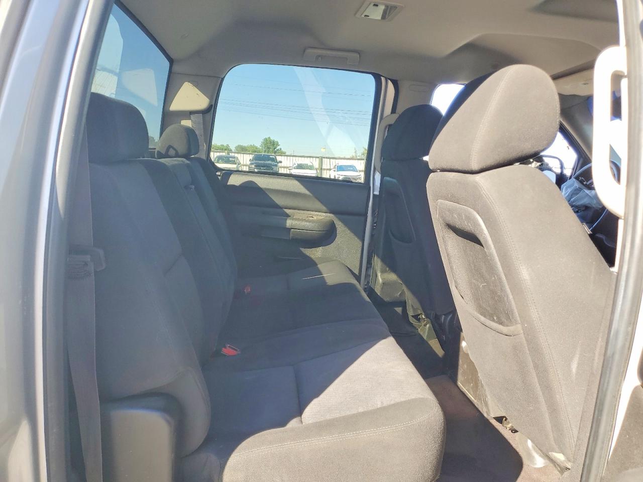2011 CHEVROLET SILVERADO
