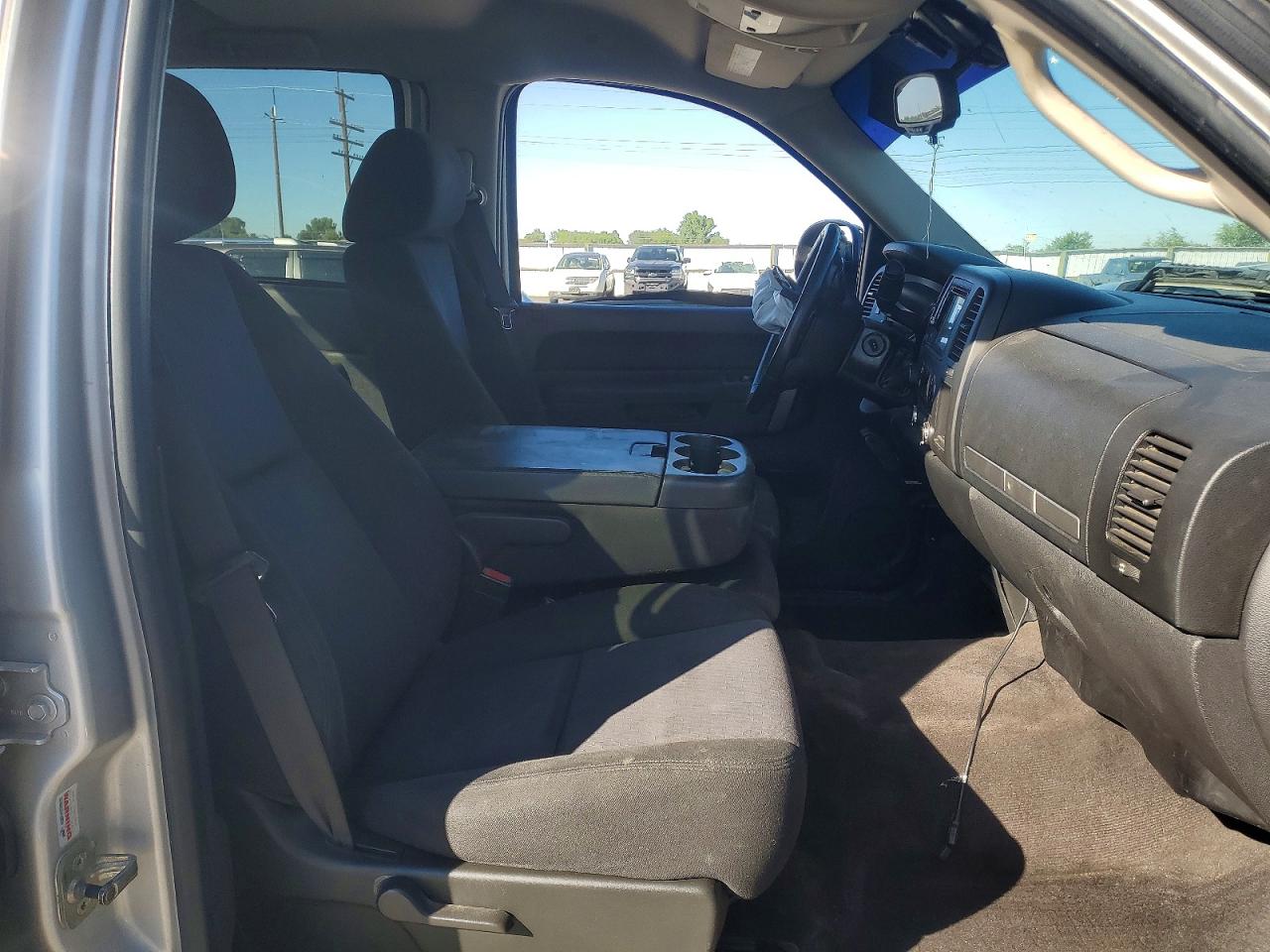 2011 CHEVROLET SILVERADO