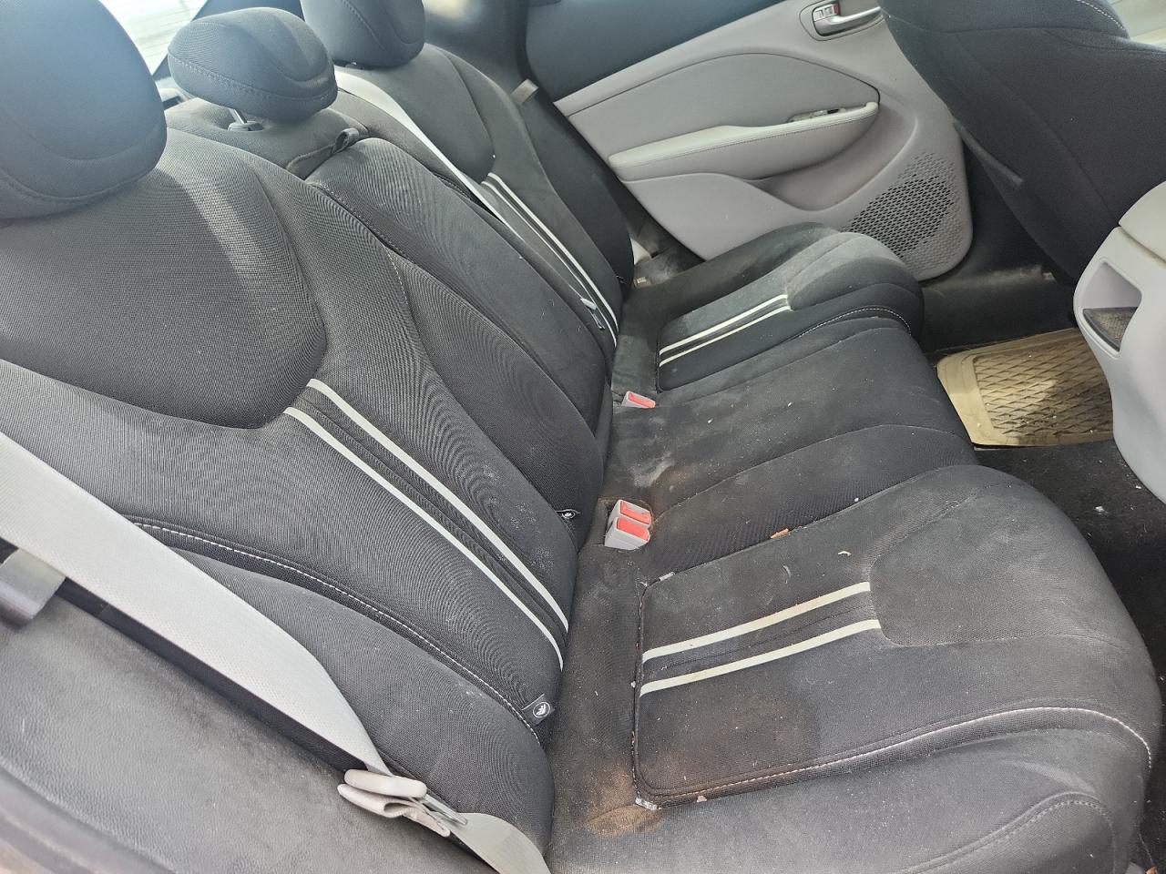 2013 DODGE DART