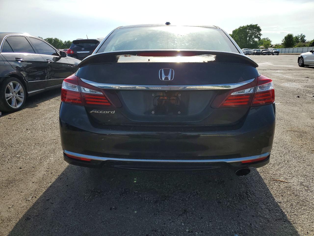 2016 HONDA ACCORD