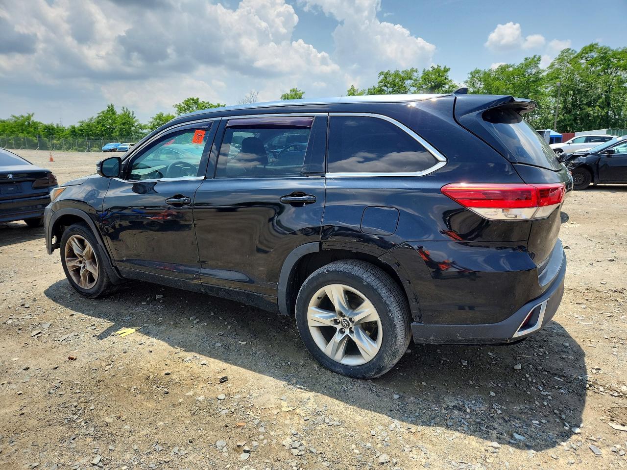 2017 TOYOTA HIGHLANDER