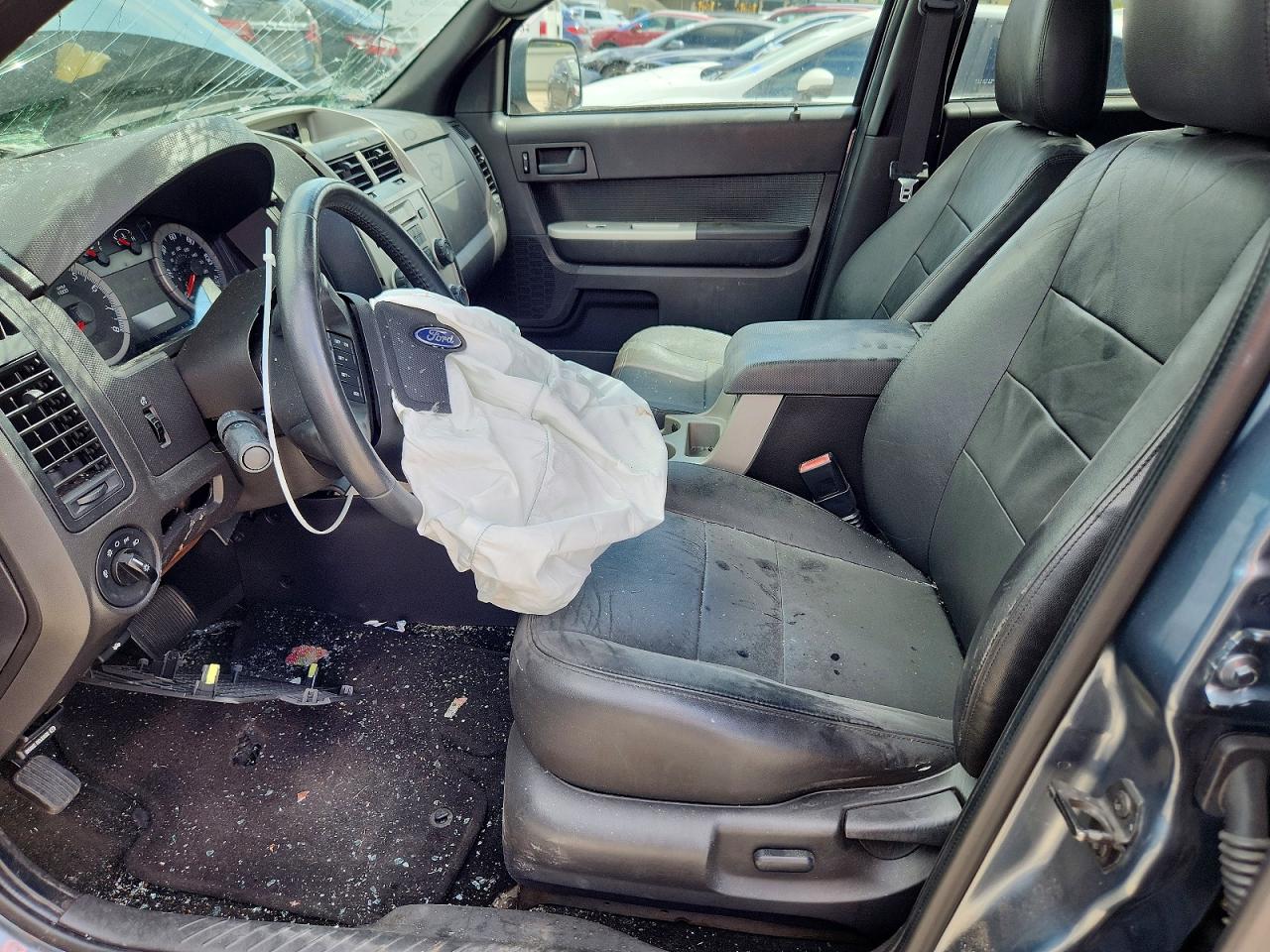 2010 FORD ESCAPE