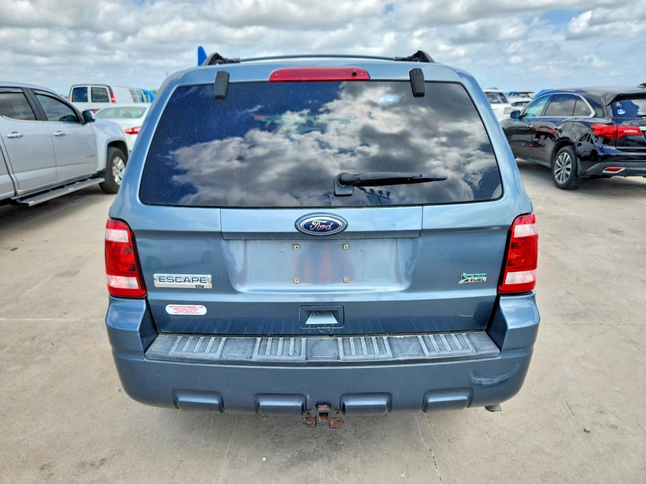 2010 FORD ESCAPE