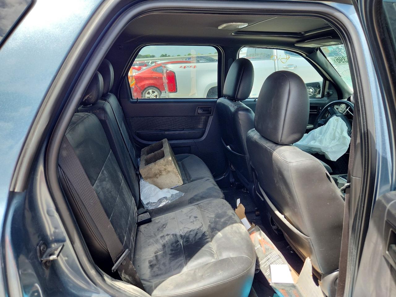 2010 FORD ESCAPE