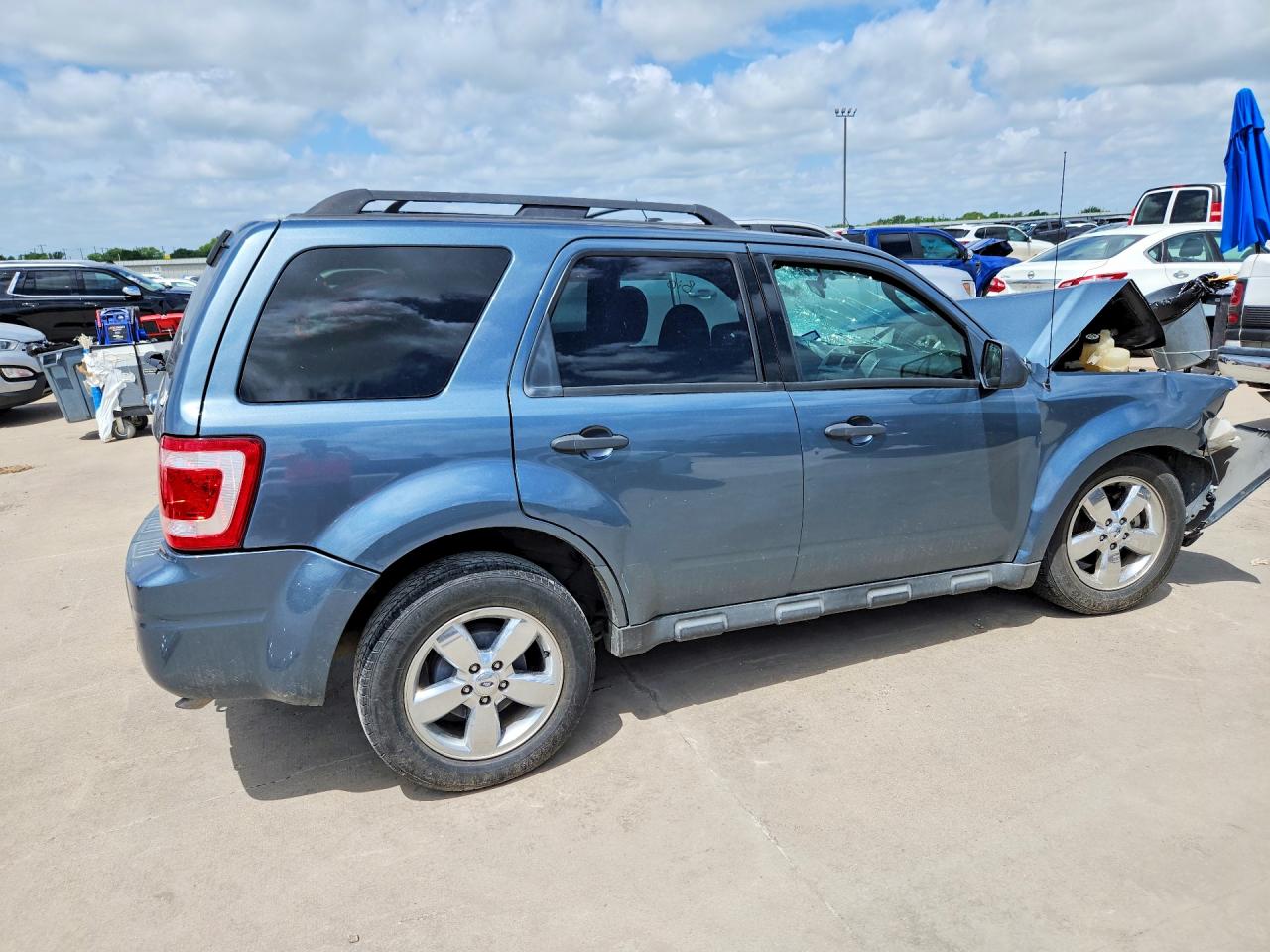 2010 FORD ESCAPE