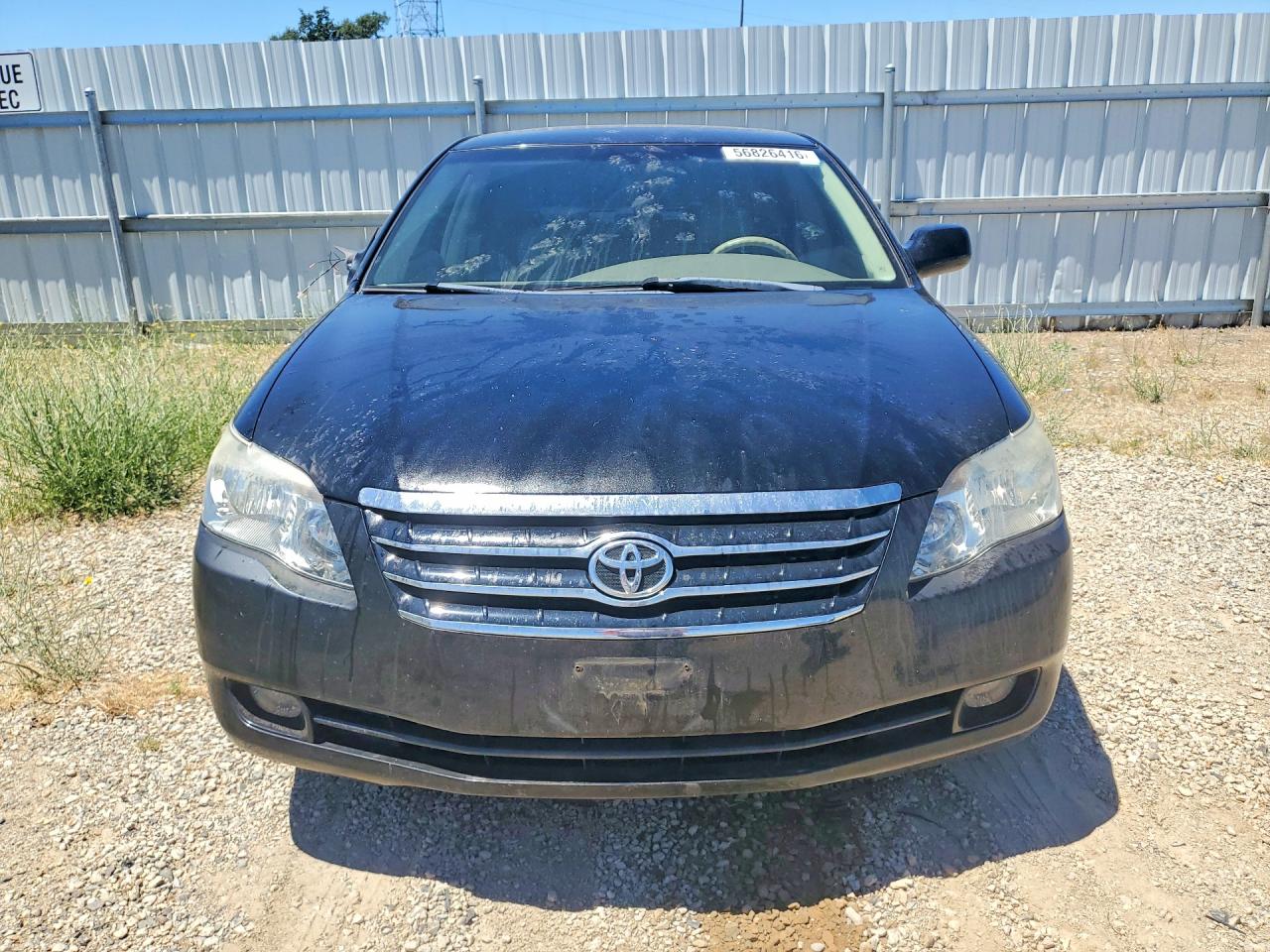 2005 TOYOTA AVALON