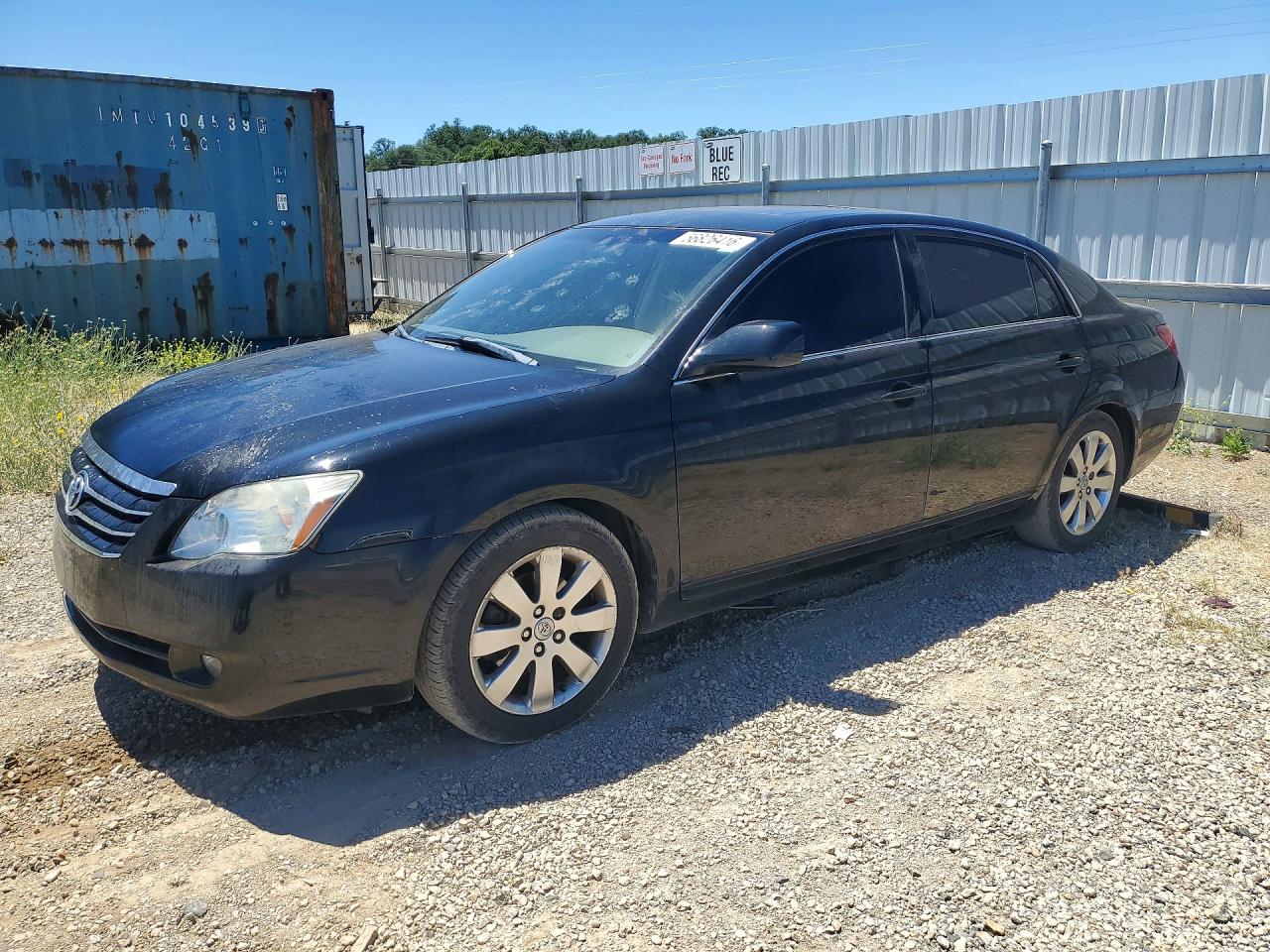 2005 TOYOTA AVALON
