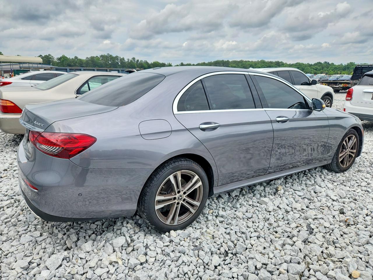 2022 MERCEDES-BENZ E-CLASS