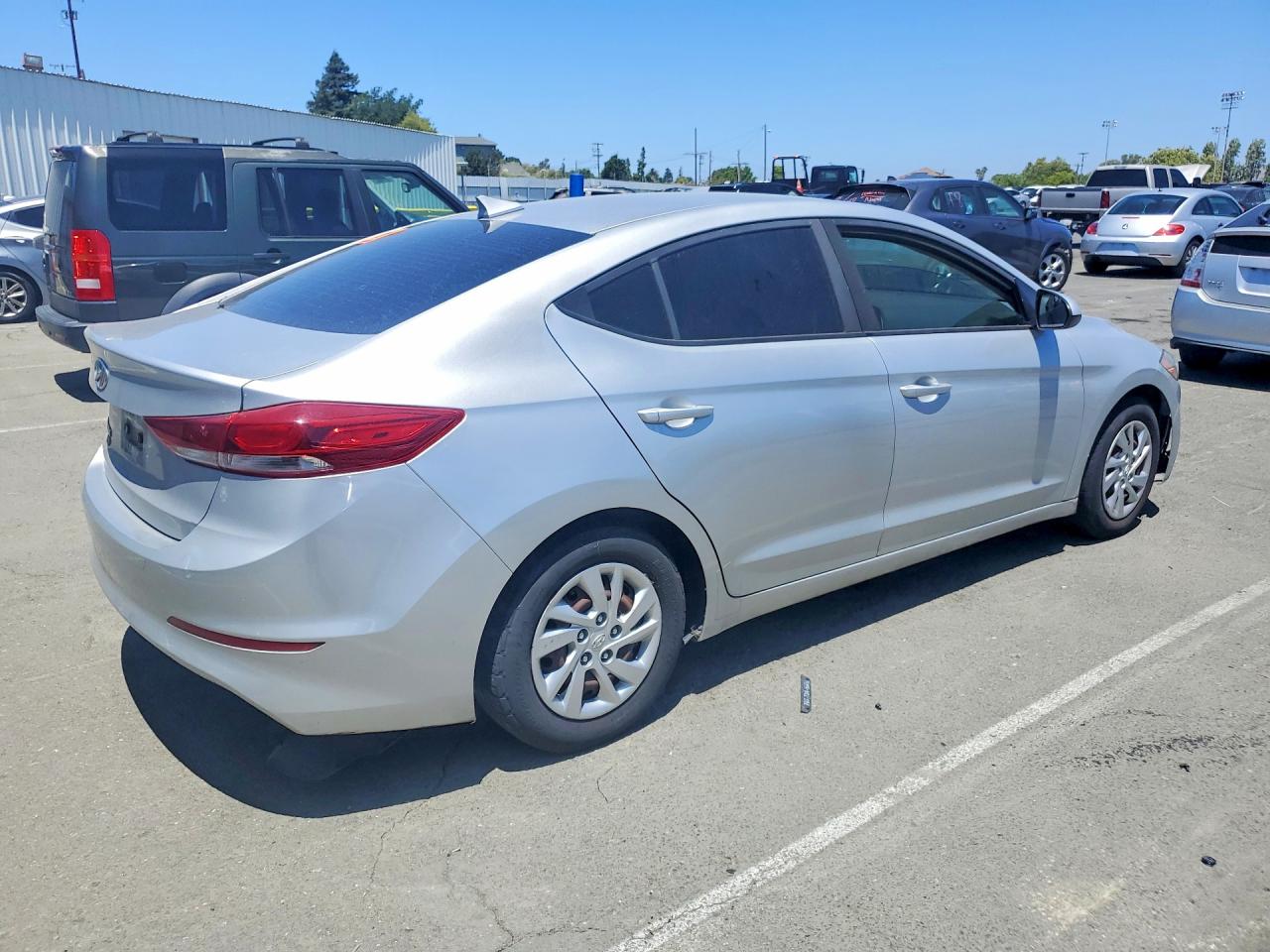 2018 HYUNDAI ELANTRA