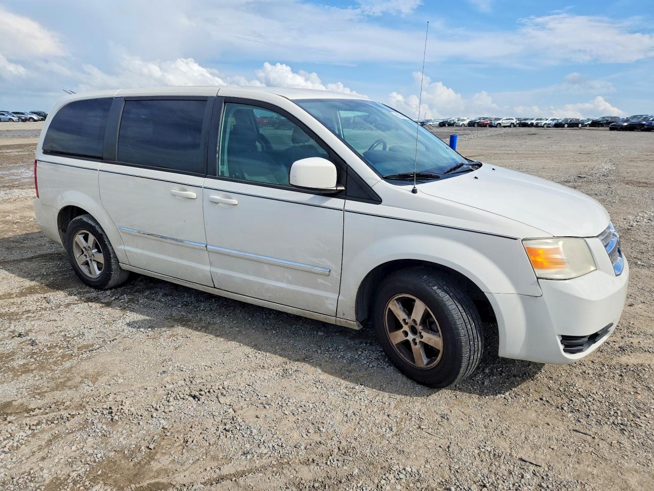 2008 DODGE CARAVAN