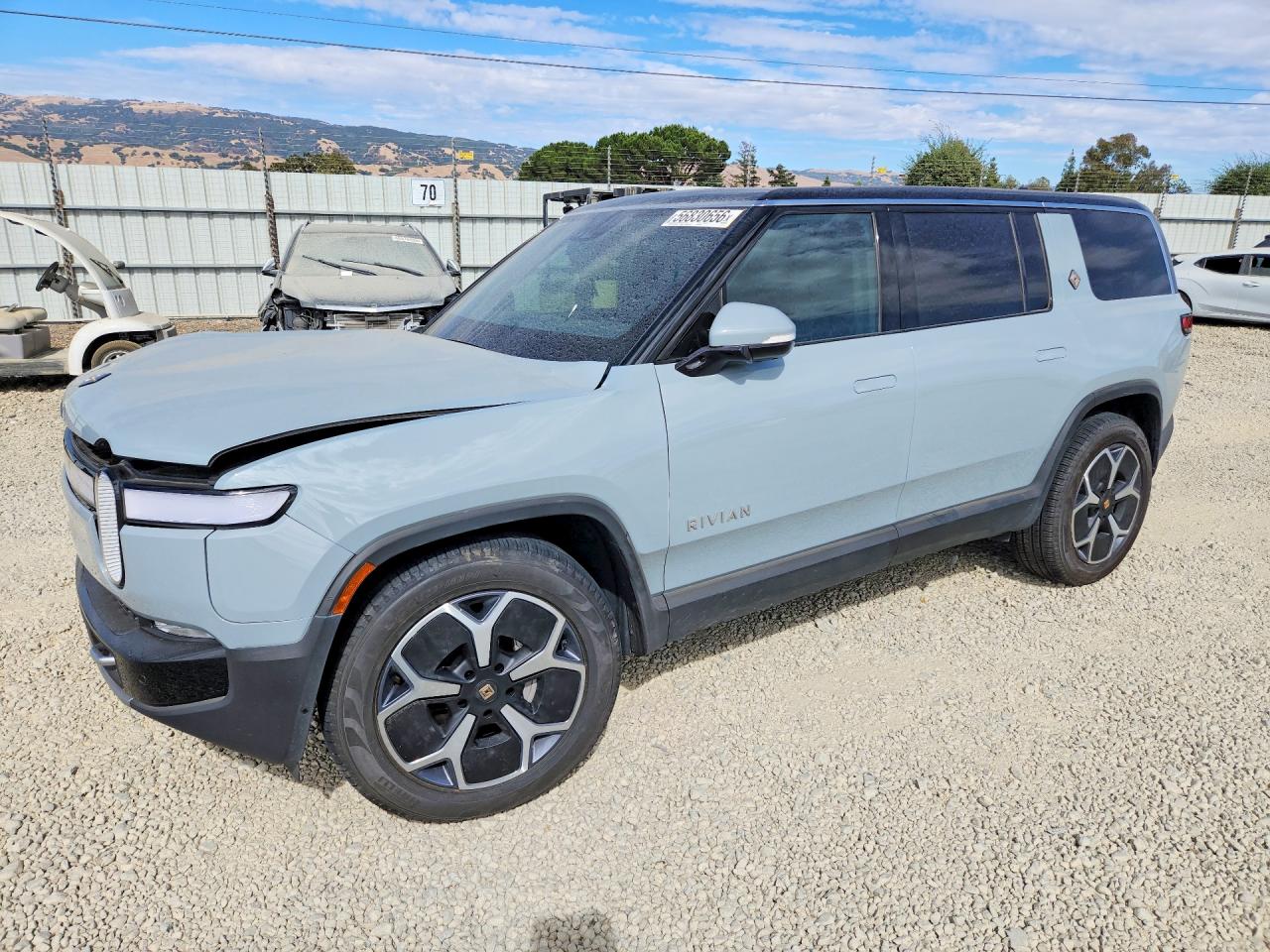 2024 RIVIAN RIS