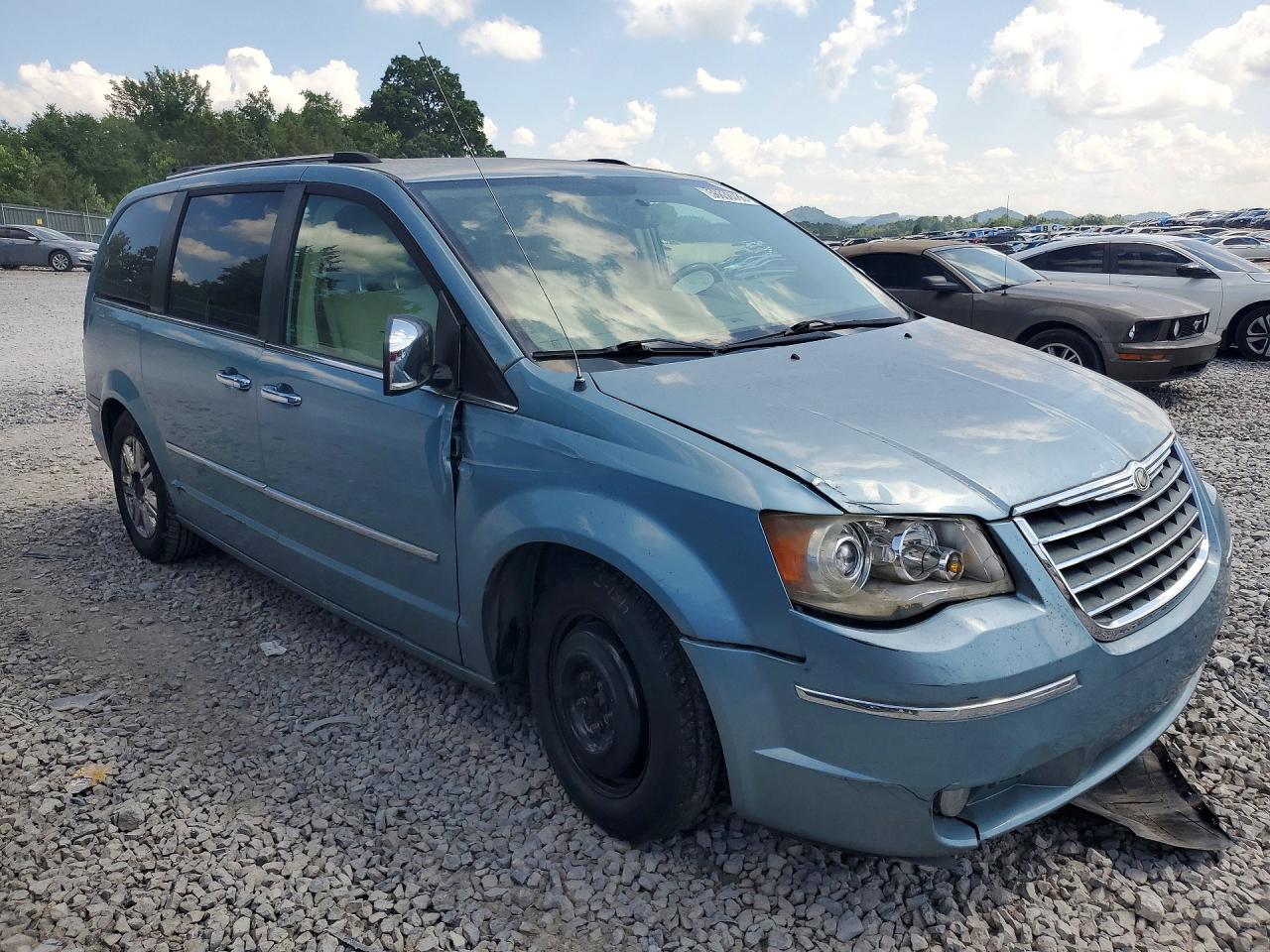 2010 CHRYSLER MINIVAN