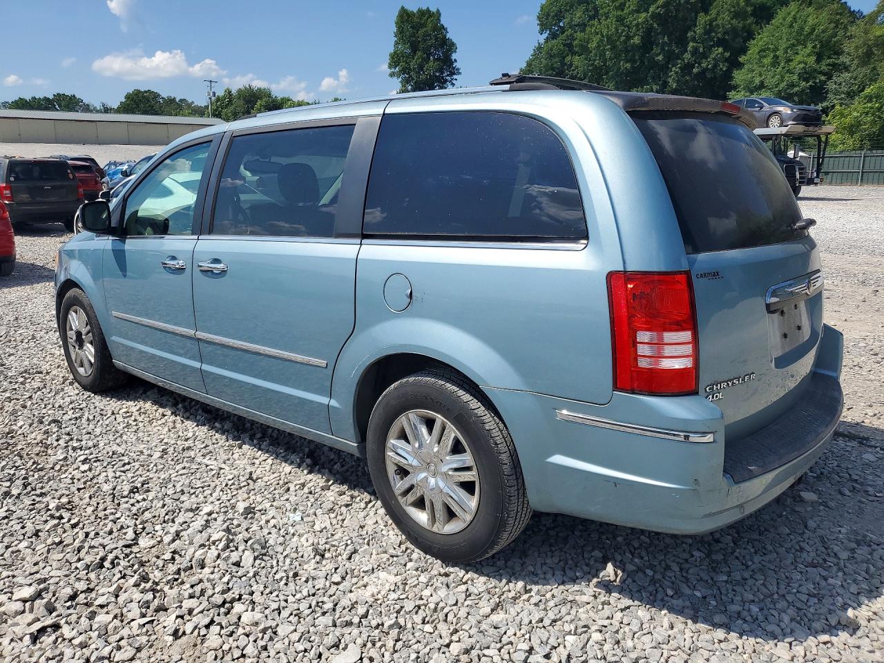 2010 CHRYSLER MINIVAN