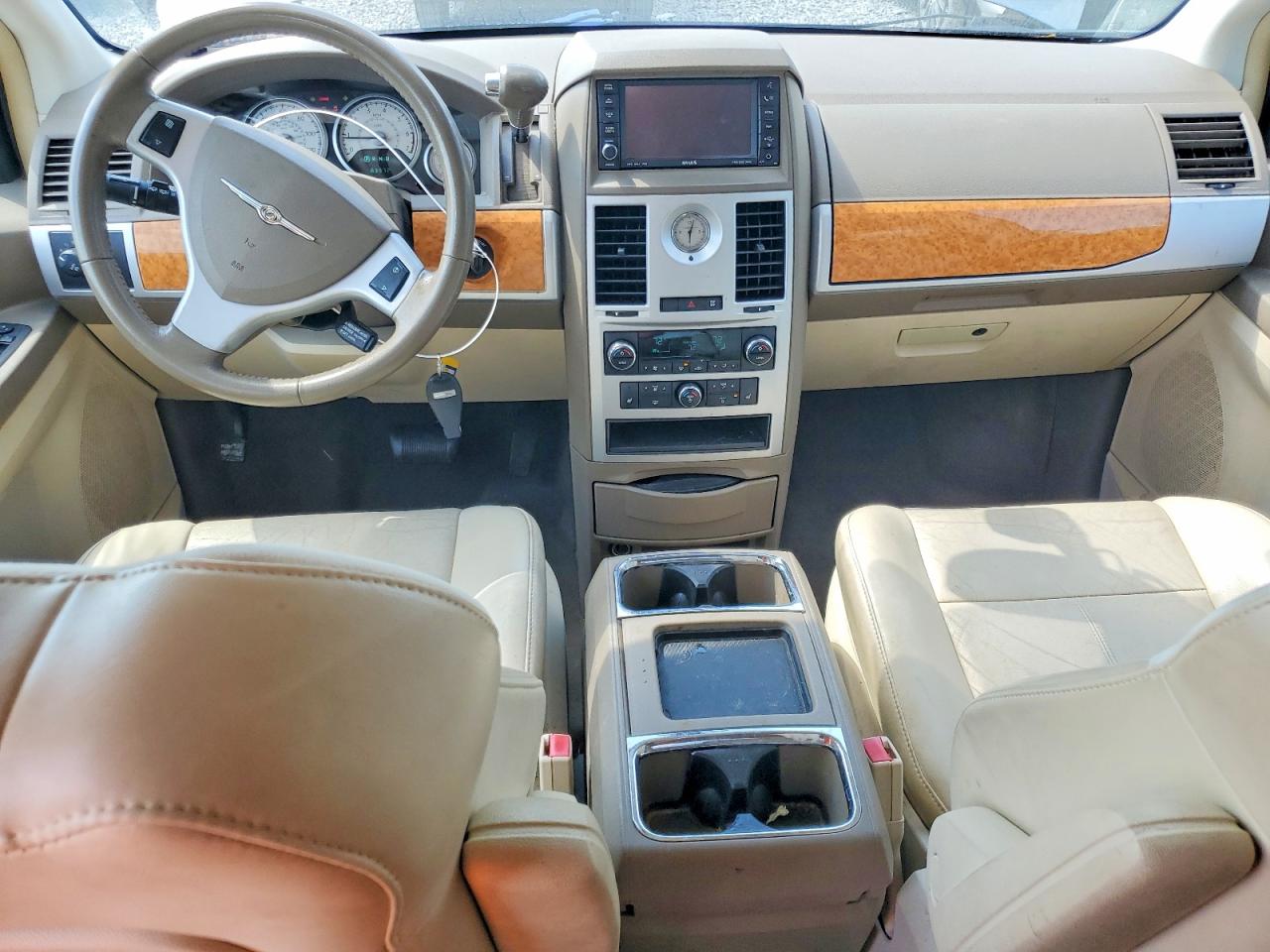 2010 CHRYSLER MINIVAN