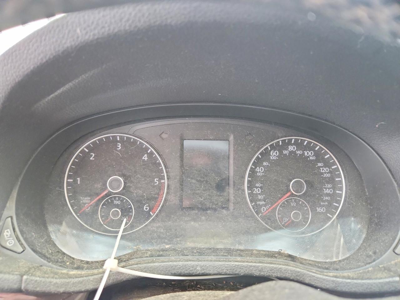 2015 VOLKSWAGEN PASSAT
