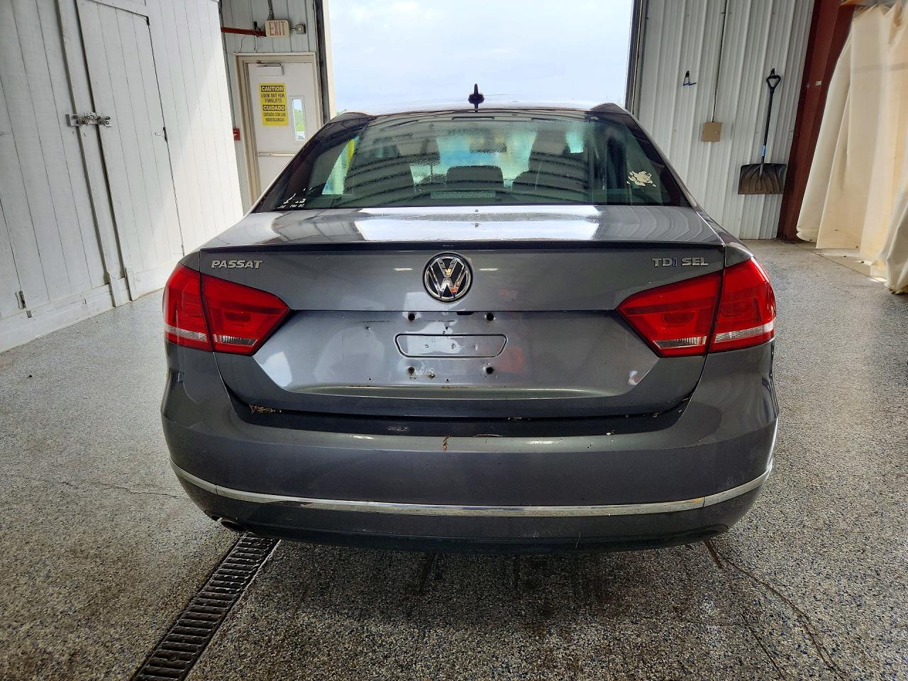 2015 VOLKSWAGEN PASSAT