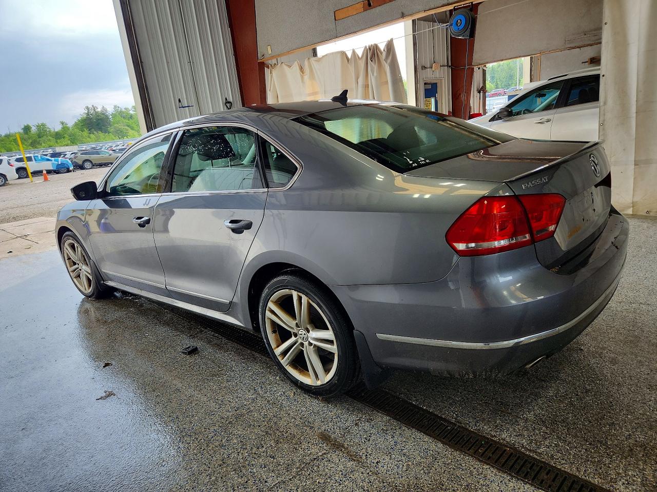 2015 VOLKSWAGEN PASSAT
