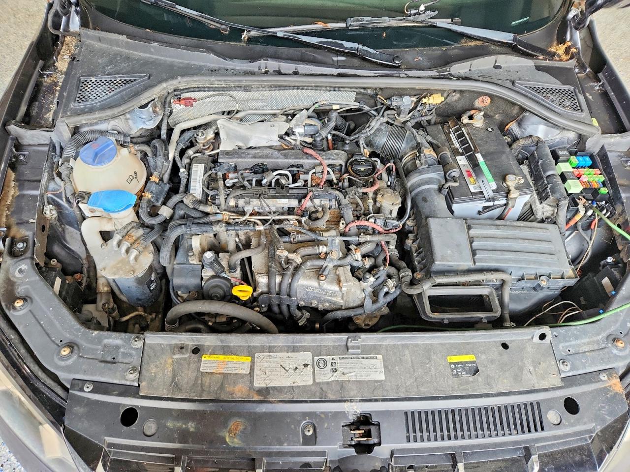 2015 VOLKSWAGEN PASSAT