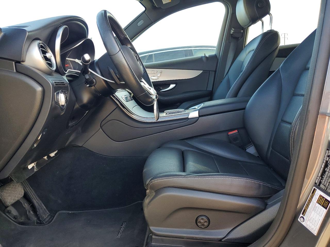 2022 MERCEDES-BENZ GLC-CLASS