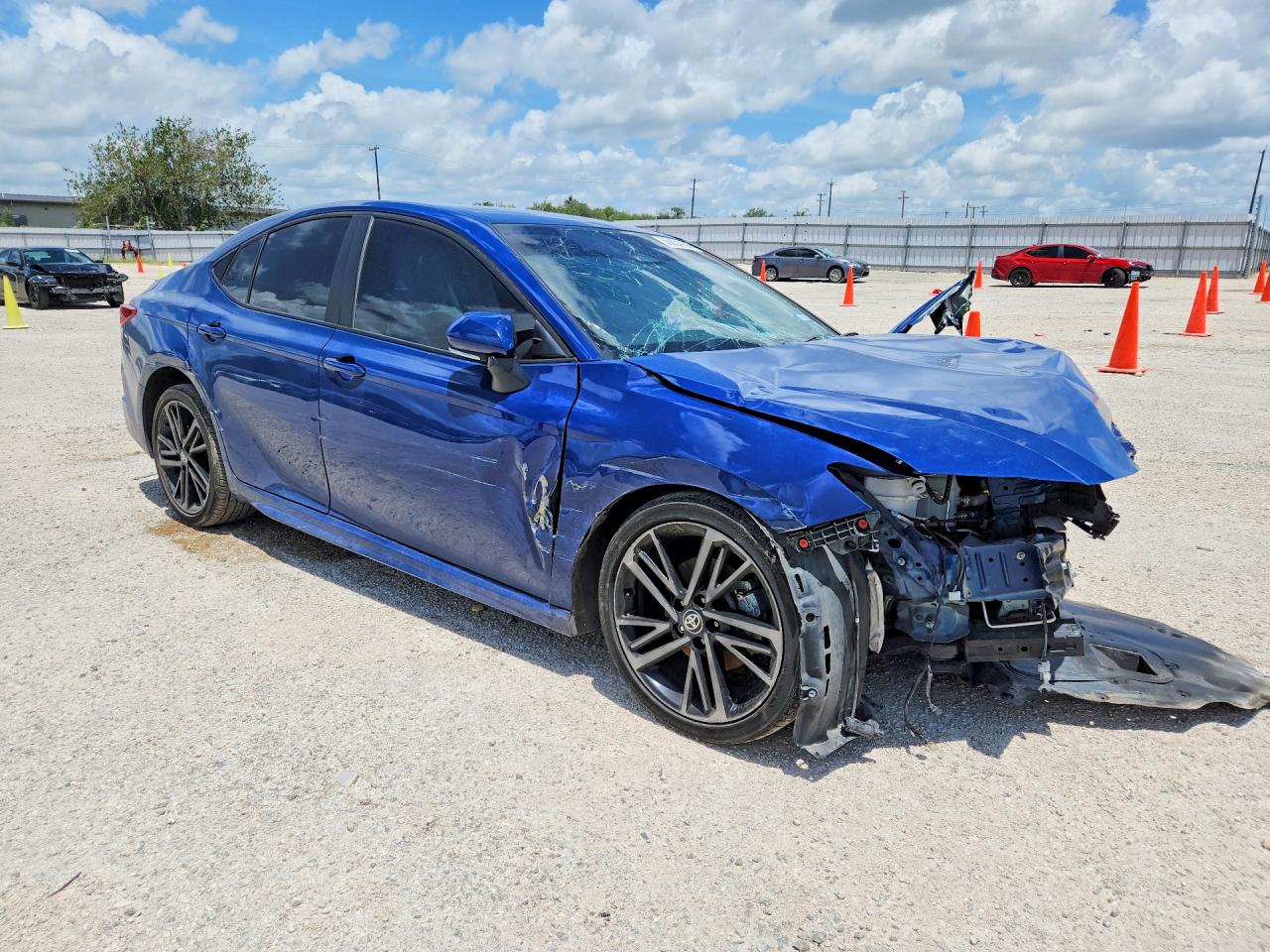 2025 TOYOTA CAMRY