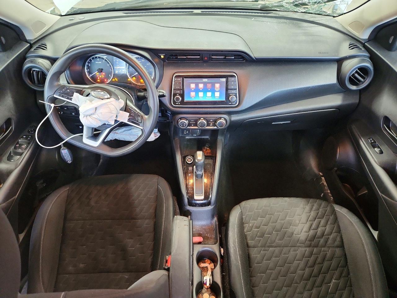 2021 NISSAN KICKS