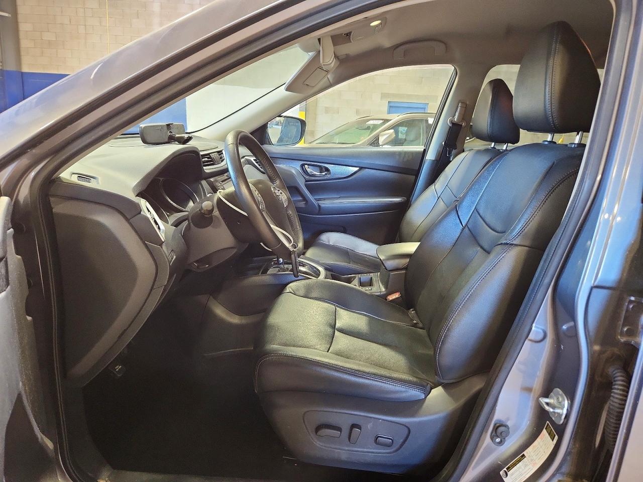 2016 NISSAN ROGUE