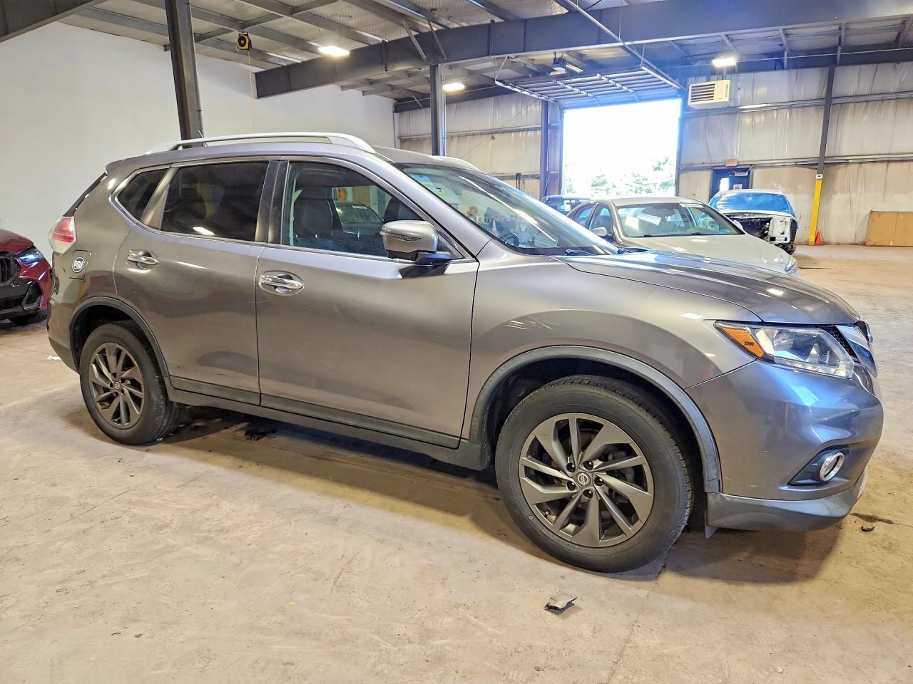 2016 NISSAN ROGUE