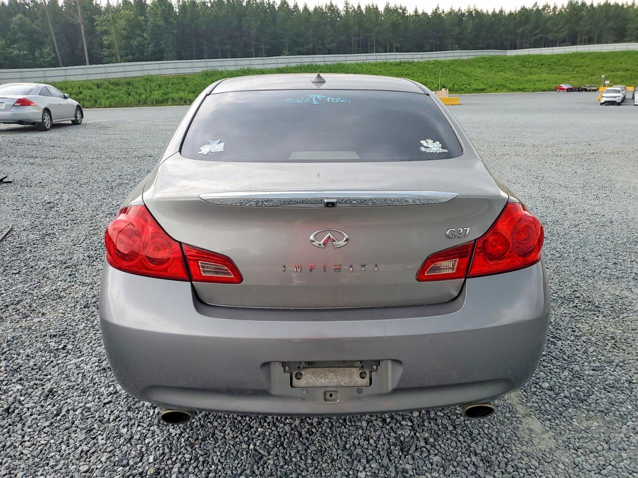 2009 INFINITI G37