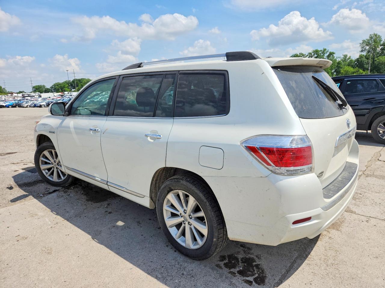 2011 TOYOTA HIGHLANDER