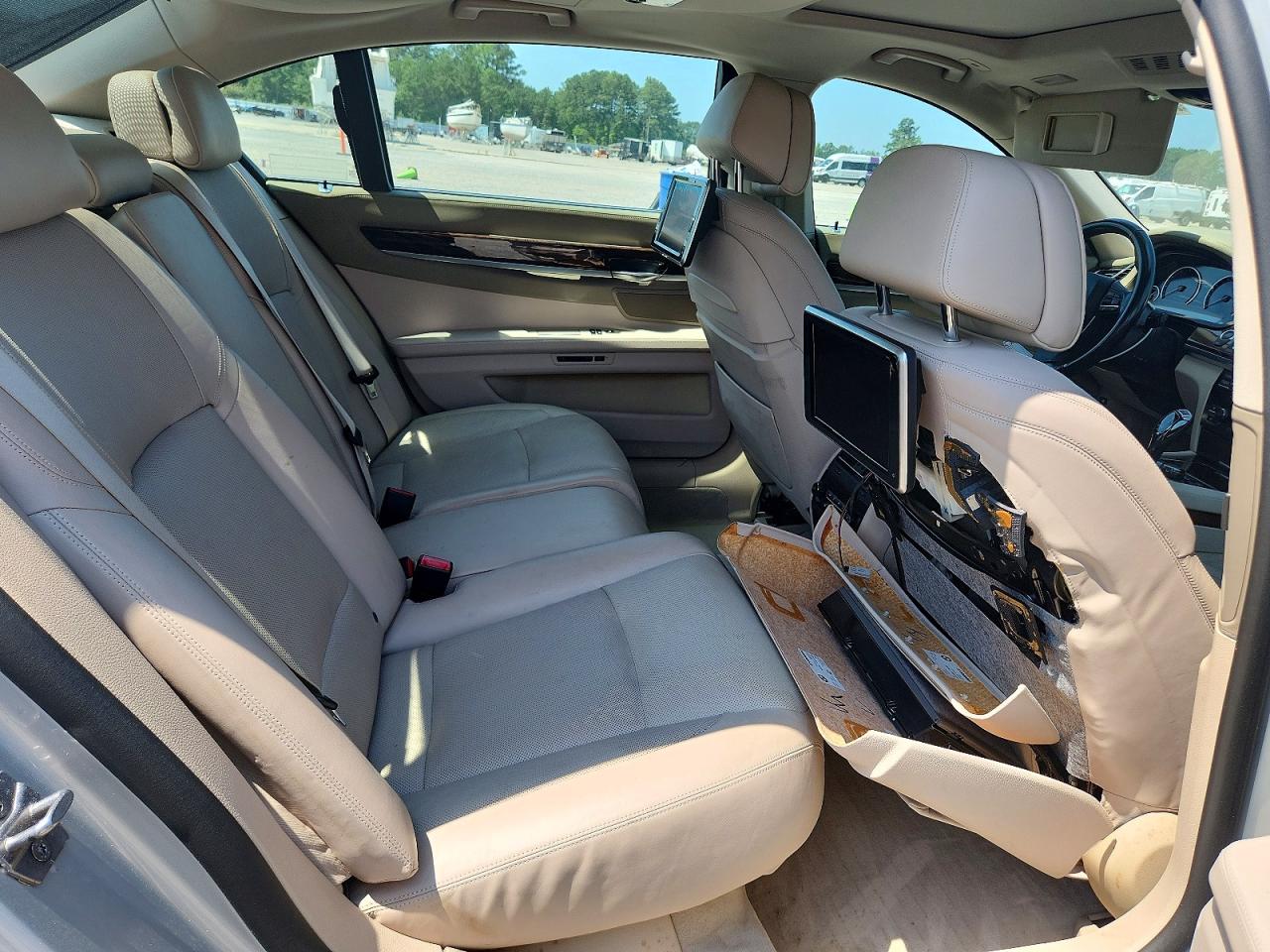 2013 BMW 7 SERIES