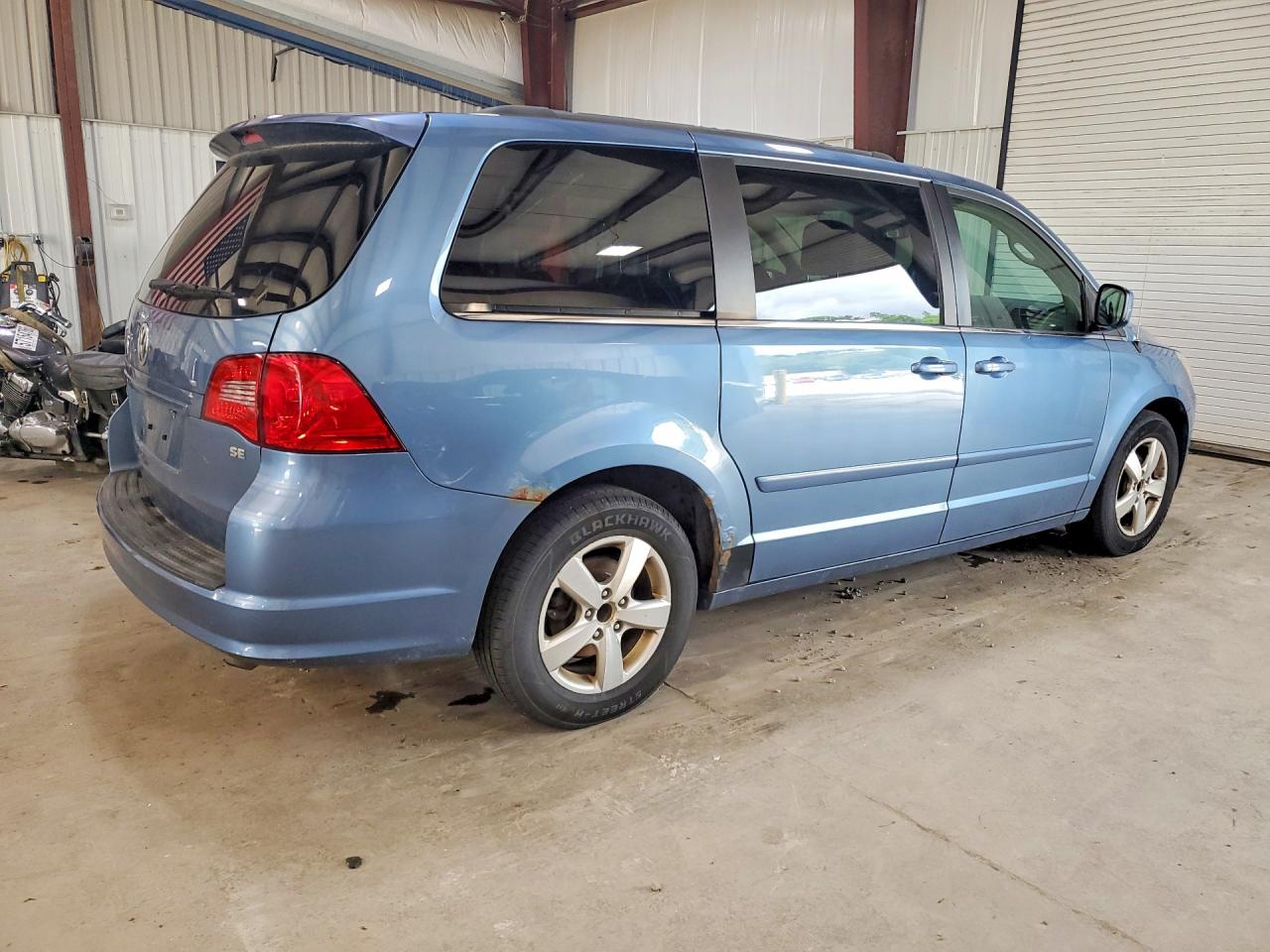 2011 VOLKSWAGEN ROUTAN