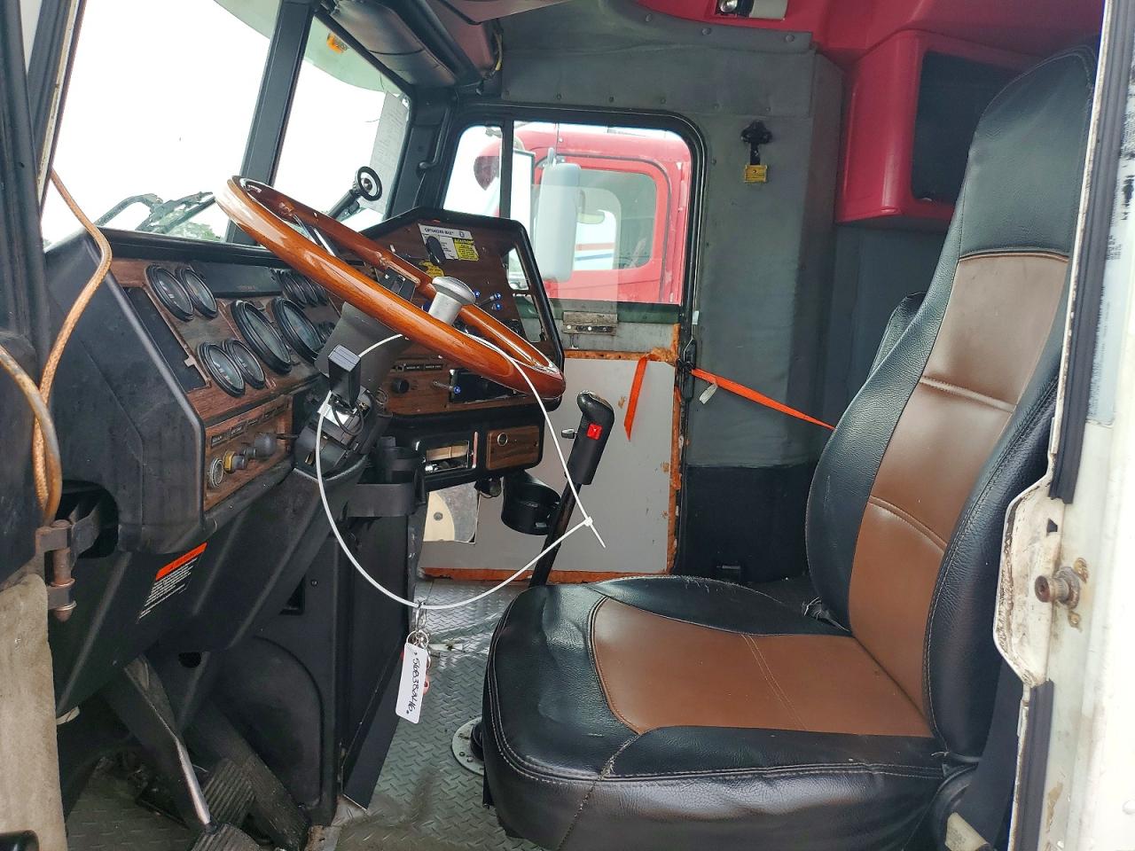 2001 FREIGHTLINER ALL OTHER