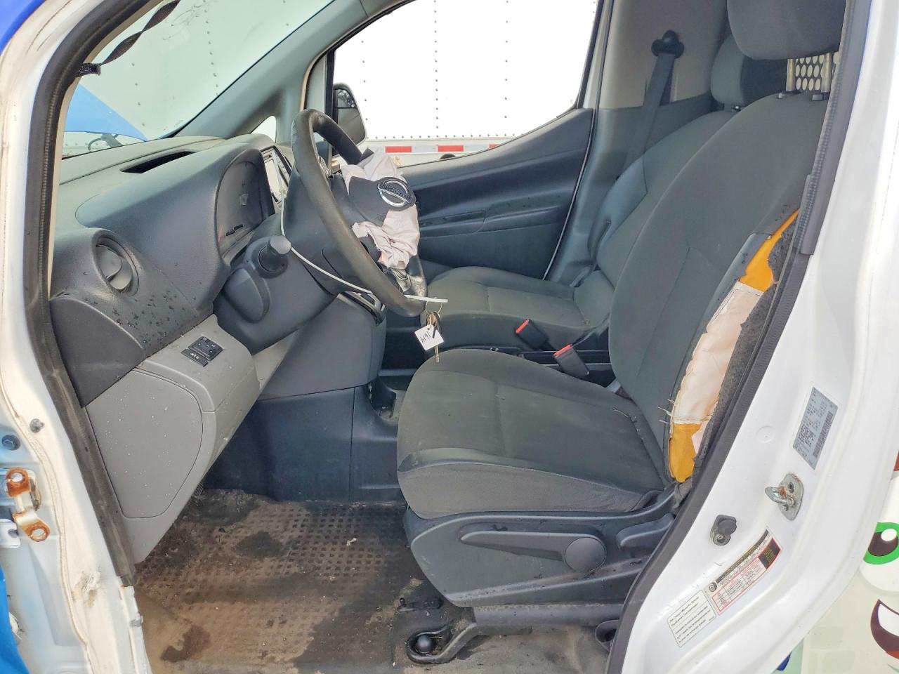 2016 NISSAN NV
