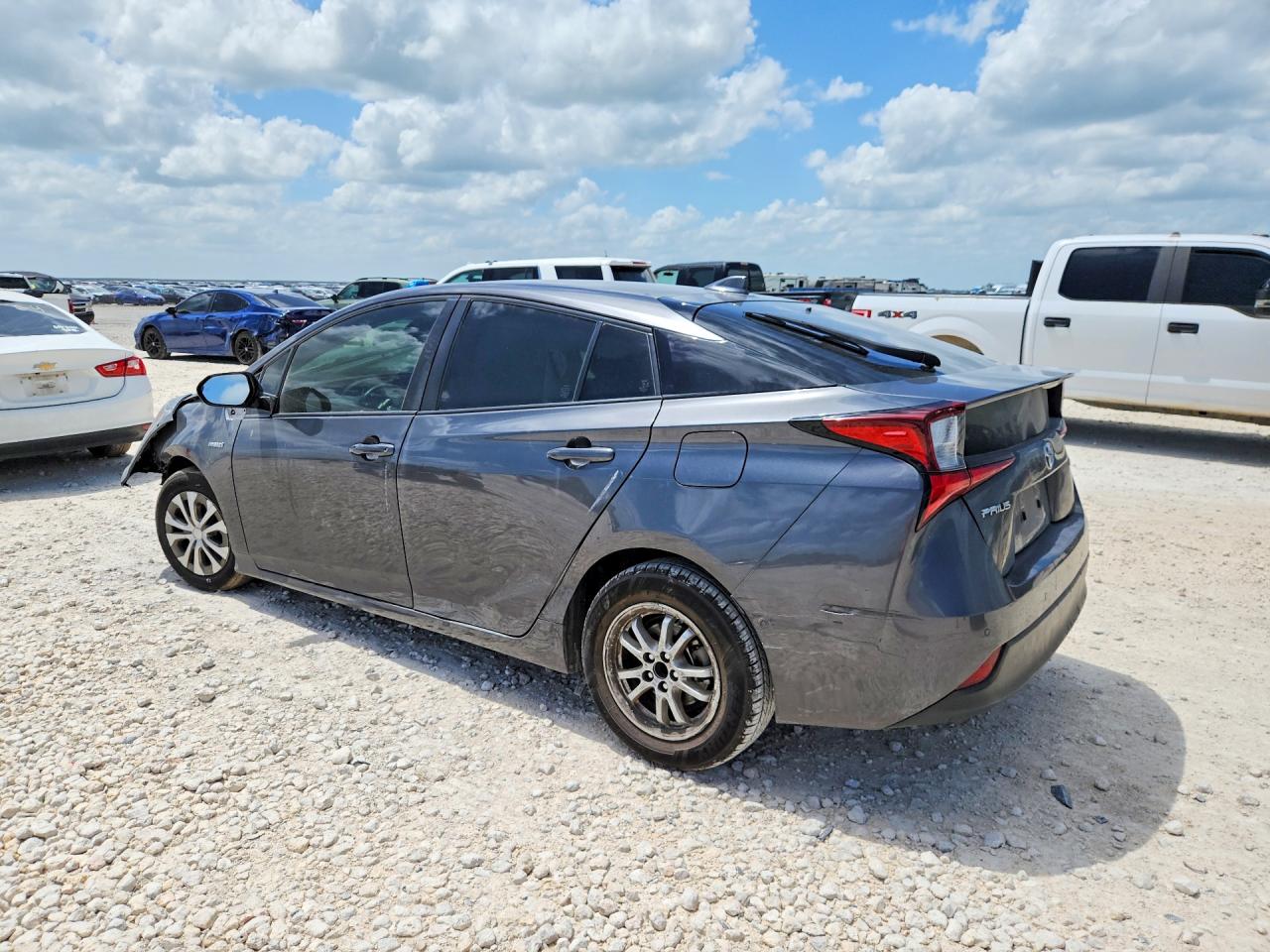 2019 TOYOTA PRIUS