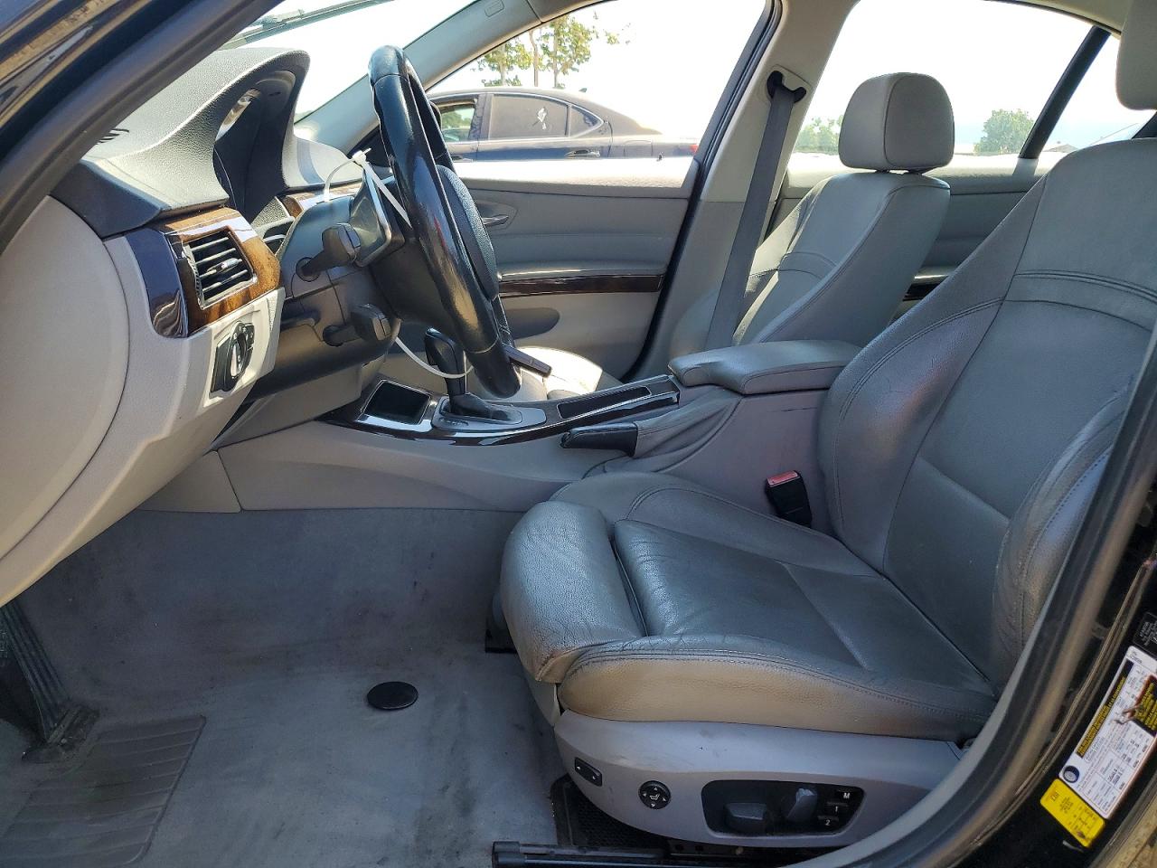 2011 BMW 3 SERIES