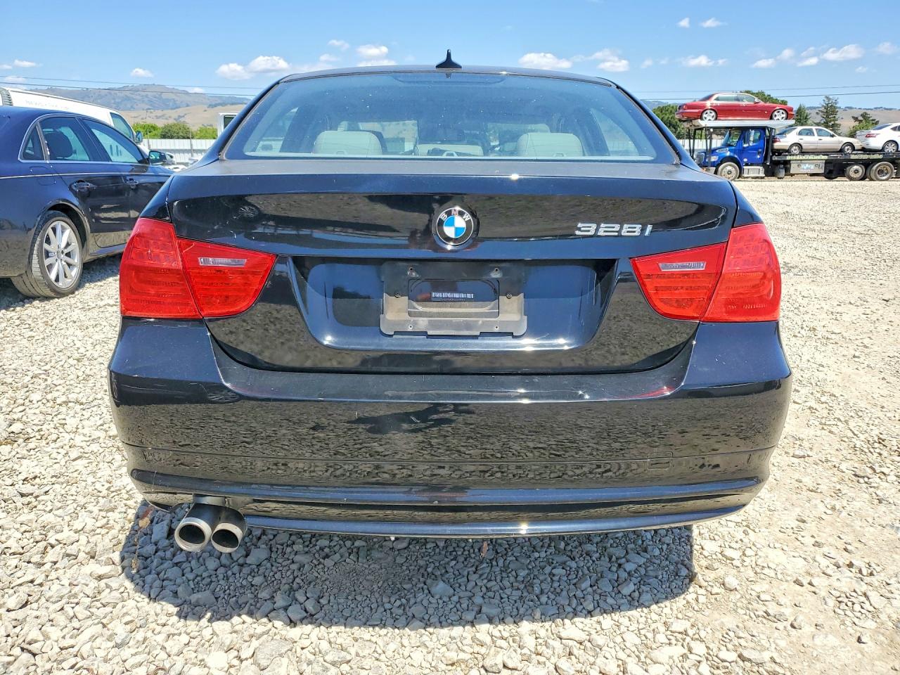 2011 BMW 3 SERIES