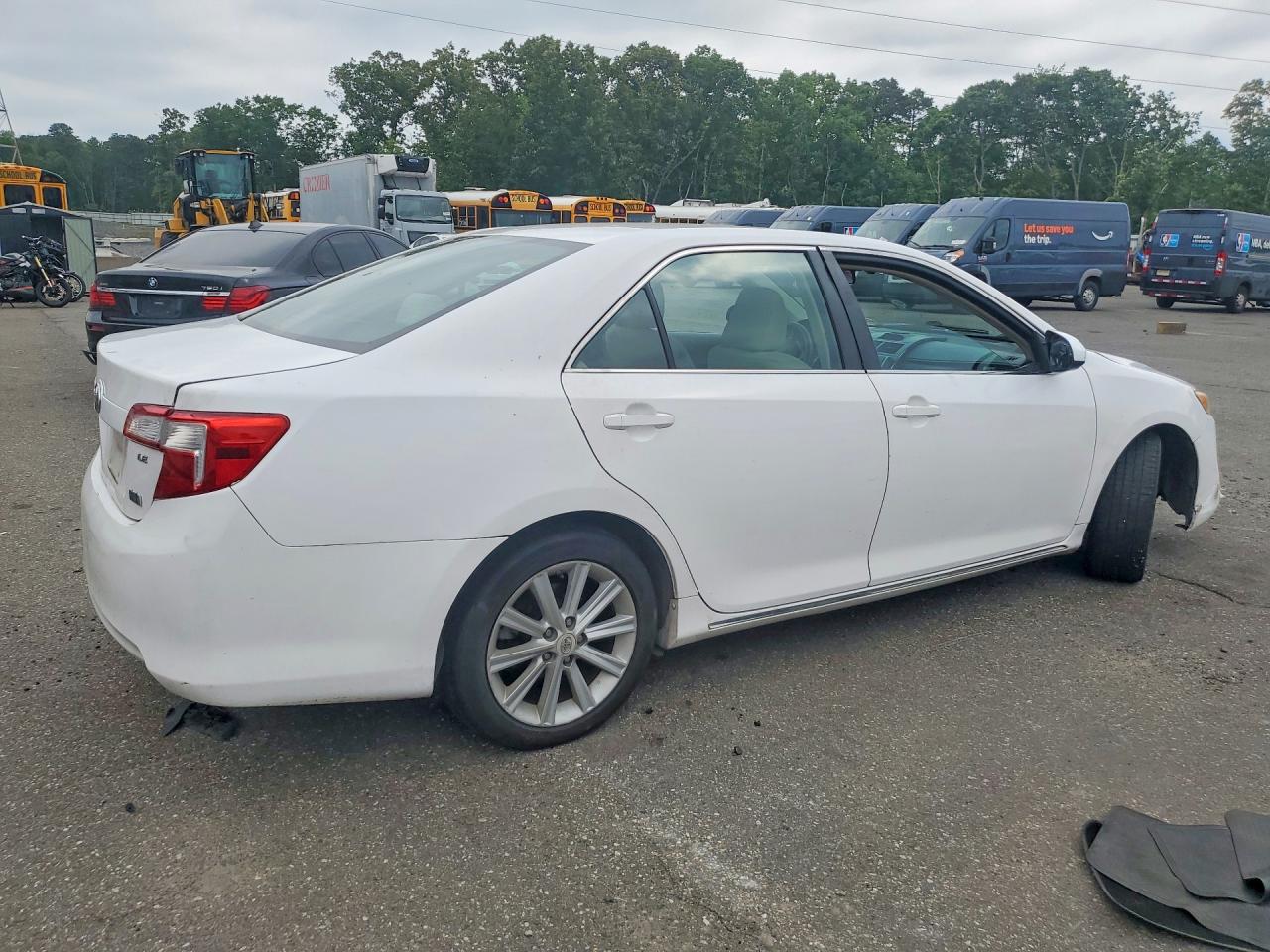 2012 TOYOTA CAMRY SOLA