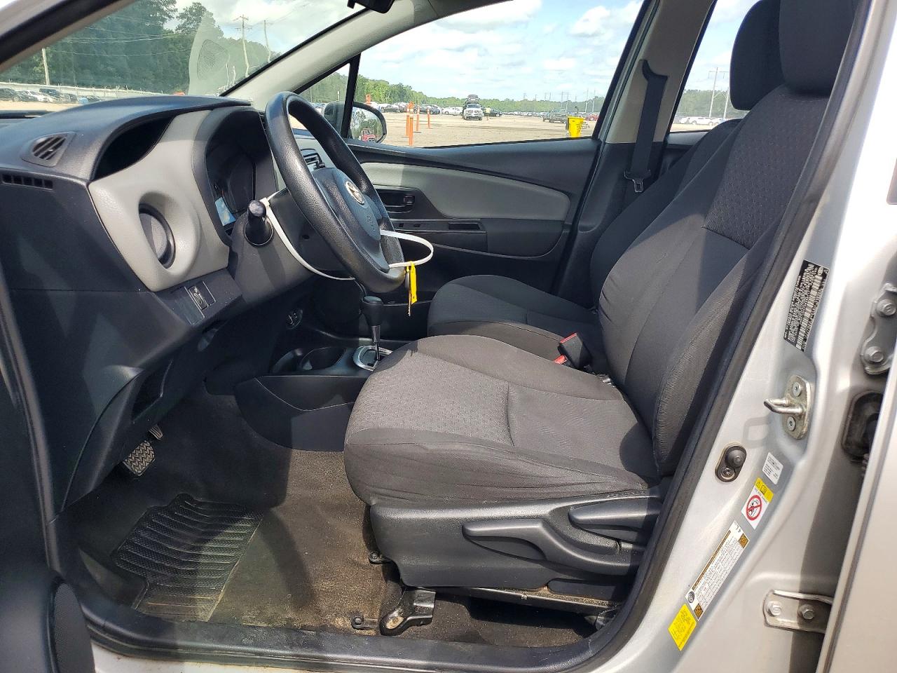 2016 TOYOTA YARIS