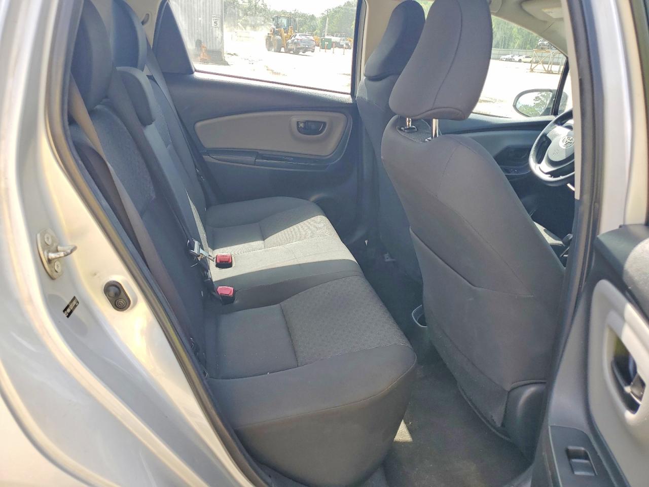 2016 TOYOTA YARIS