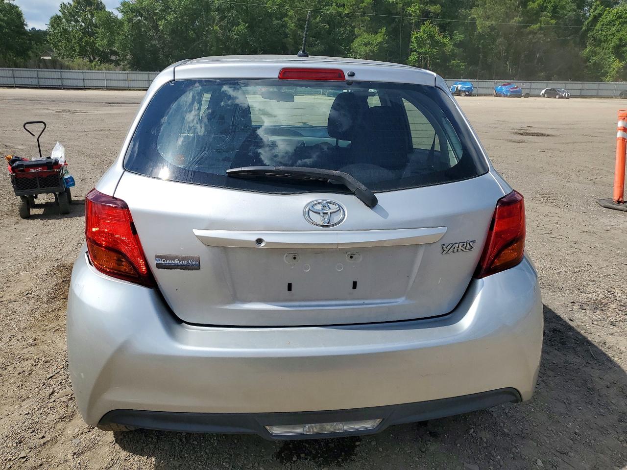 2016 TOYOTA YARIS