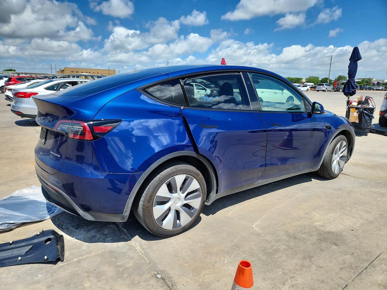 2023 TESLA MODEL Y