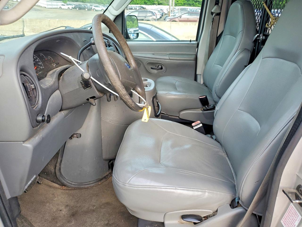 2003 FORD E-150