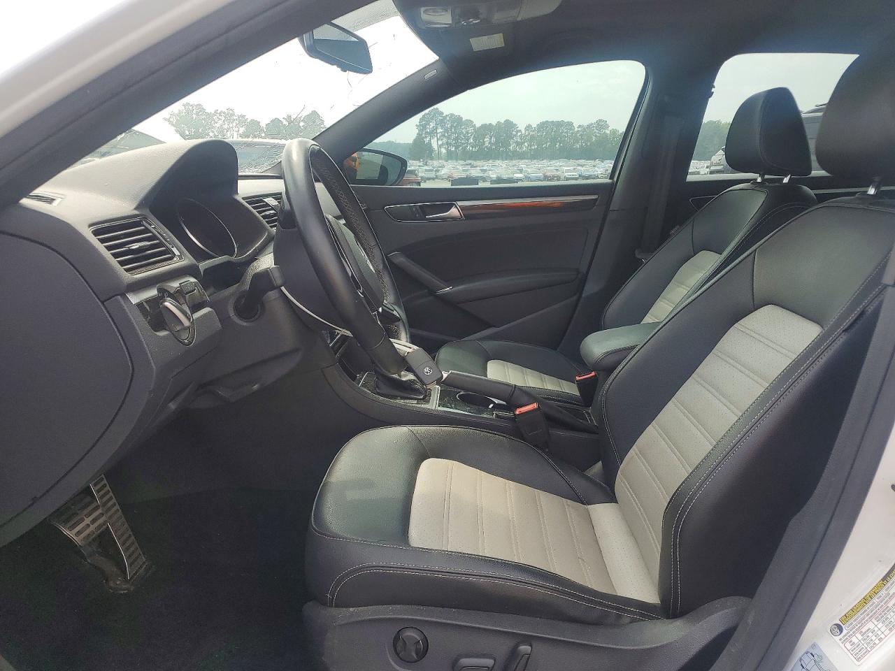 2018 VOLKSWAGEN PASSAT
