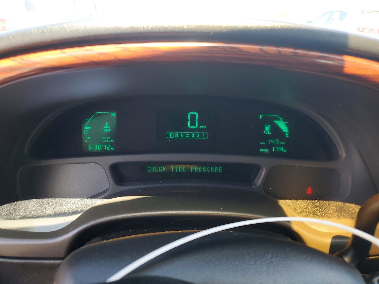 2004 CADILLAC DEVILLE