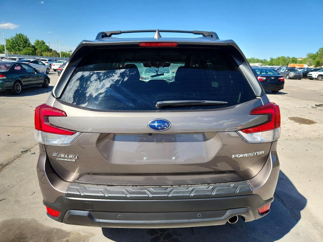 2022 SUBARU FORESTER